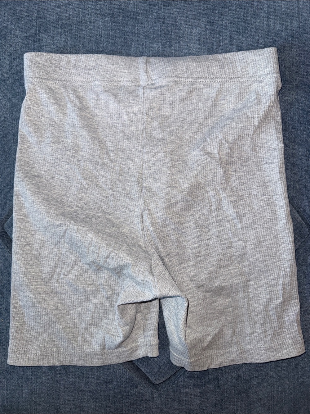 H&M DIVIDED Ribbed Biker Shorts - Picture 3 of 3